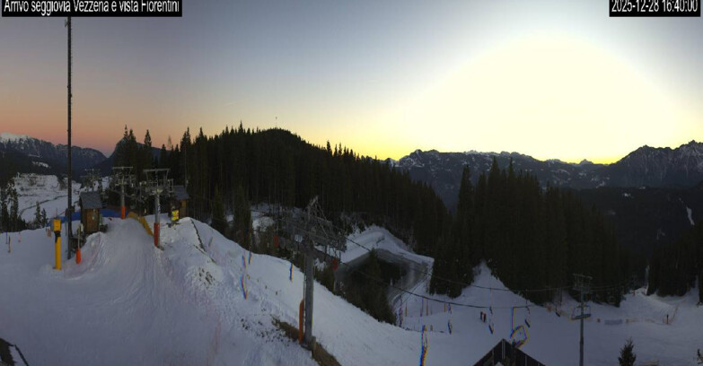 Webcam Lavarone Skigegiet - Laghetto Sessellift 