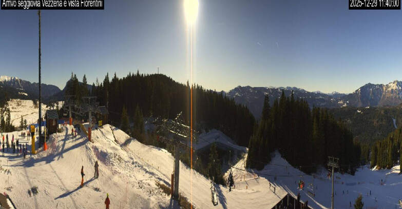 Webcam Ski Area Lavarone  - Chair lift Laghetto 