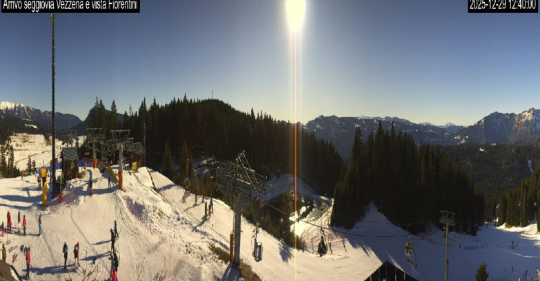 Webcam Ski Area Lavarone  - Chair lift Laghetto 