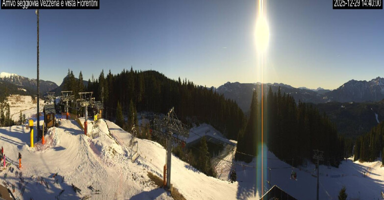 Webcam Ski Area Lavarone  - Chair lift Laghetto 