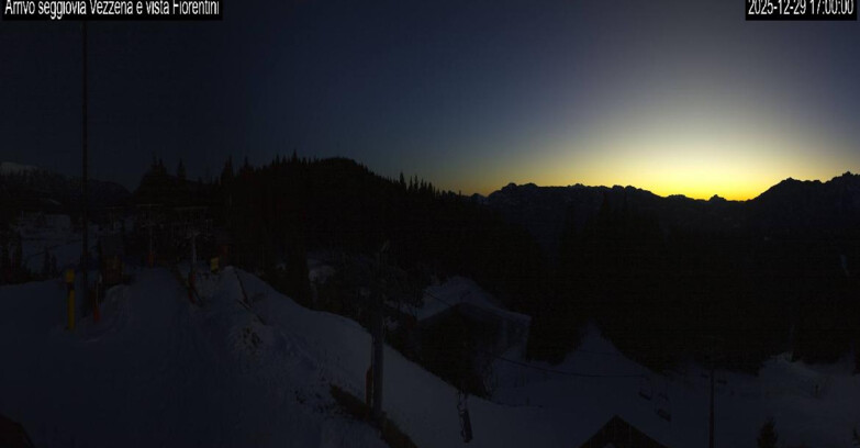 Webcam Ski Area Lavarone  - Chair lift Laghetto 