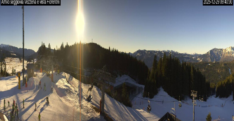 Webcam Ski Area Lavarone  - Chair lift Laghetto 