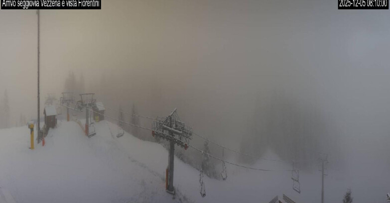 Webcam Lavarone - Chair lift Laghetto 