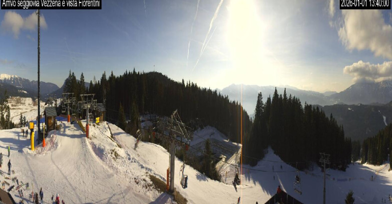 Webcam Лавароне  - Chair lift Laghetto 