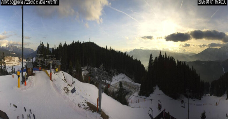 Webcam Лавароне  - Chair lift Laghetto 