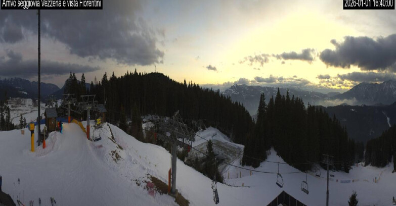 Webcam Лавароне  - Chair lift Laghetto 