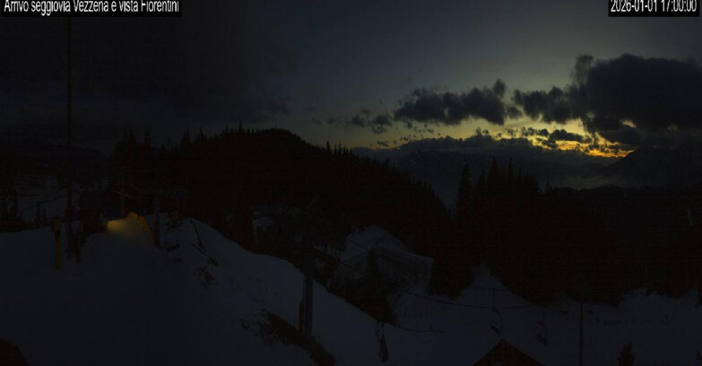 Webcam Лавароне  - Chair lift Laghetto 