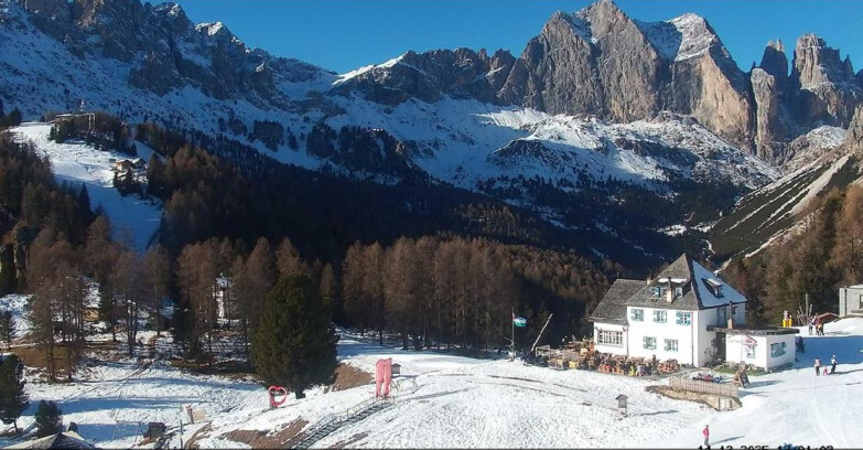 Webcam Vigo di Fassa-Pera-Ciampedìe - Vigo - Roda de Vael