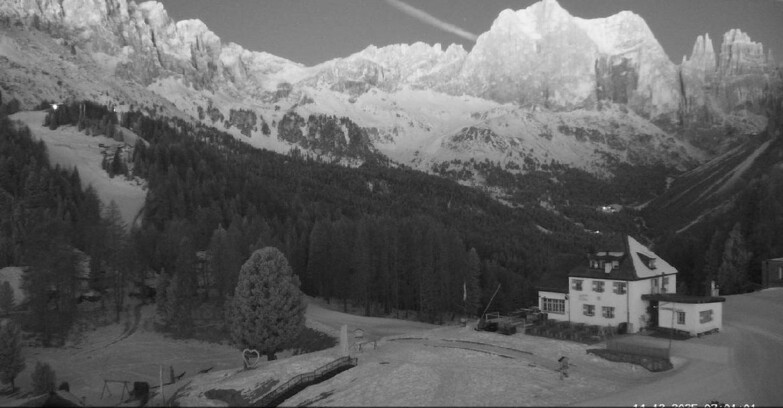 Webcam Vigo di Fassa-Pera-Ciampedìe - Vigo - Roda de Vael