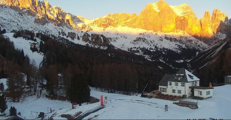 Webcam Vigo di Fassa-Pera-Ciampedìe - Vigo - Roda de Vael