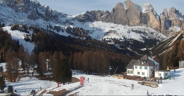 Webcam Vigo di Fassa-Pera-Ciampedìe - Vigo - Roda de Vael