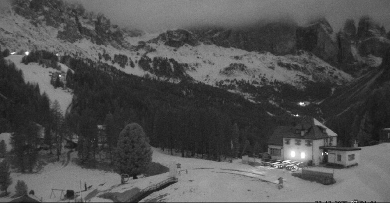 Webcam Vigo di Fassa-Pera-Ciampedìe - Vigo - Roda de Vael -Dolomiti di Fassa
