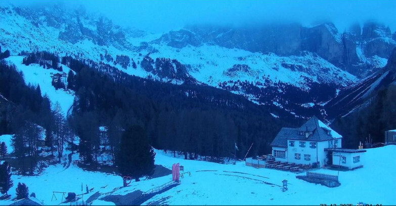 Webcam Vigo di Fassa-Pera-Ciampedìe - Vigo - Roda de Vael -Dolomiti di Fassa