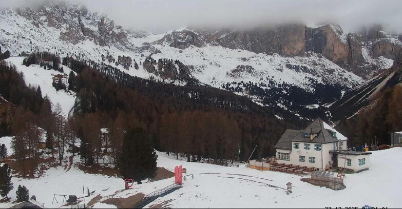 Webcam Vigo di Fassa-Pera-Ciampedìe - Vigo - Roda de Vael -Dolomiti di Fassa