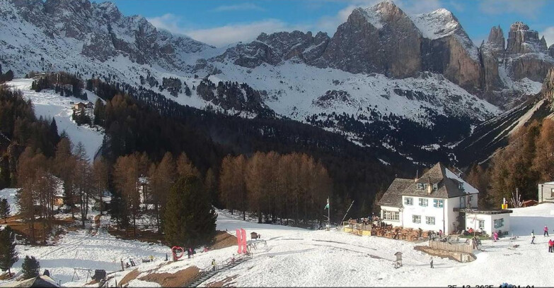 Webcam Vigo di Fassa-Pera-Ciampedie - Vigo - Roda de Vael