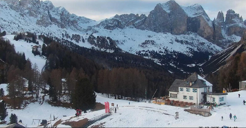 Webcam Vigo di Fassa-Pera-Ciampedie - Vigo - Roda de Vael