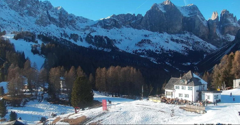 Webcam Vigo di Fassa-Pera-Ciampedìe - Vigo - Roda de Vael