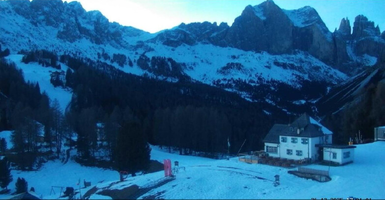 Webcam Vigo di Fassa-Pera-Ciampedìe - Vigo - Roda de Vael