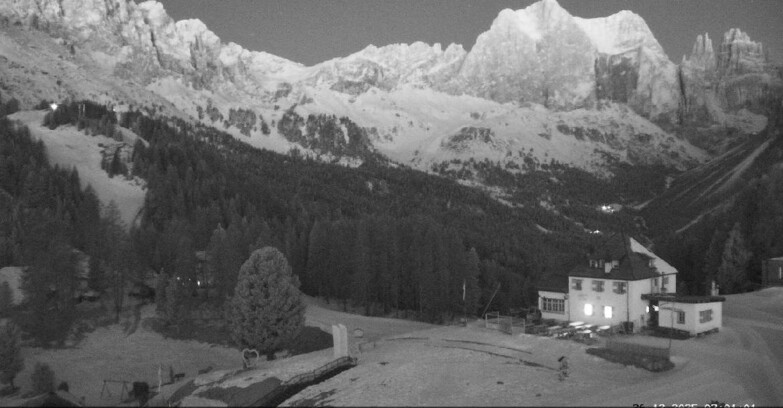 Webcam Vigo di Fassa-Pera-Ciampedìe - Vigo - Roda de Vael