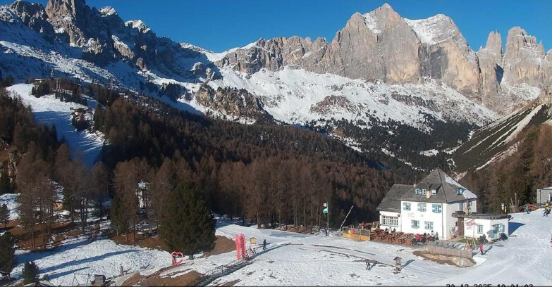 Webcam Vigo di Fassa-Pera-Ciampedìe - Vigo - Roda de Vael -Dolomiti di Fassa