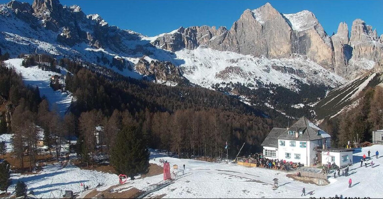 Webcam Vigo di Fassa-Pera-Ciampedìe - Vigo - Roda de Vael -Dolomiti di Fassa