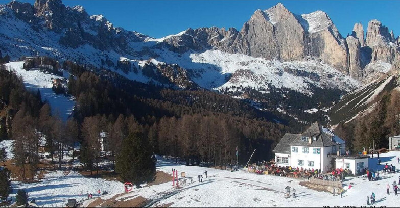 Webcam Vigo di Fassa-Pera-Ciampedìe - Vigo - Roda de Vael -Dolomiti di Fassa