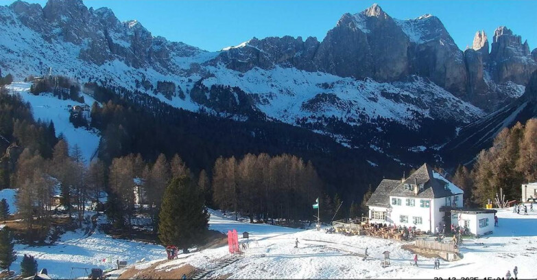 Webcam Vigo di Fassa-Pera-Ciampedìe - Vigo - Roda de Vael -Dolomiti di Fassa