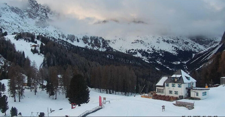 Webcam Vigo di Fassa-Pera-Ciampedìe - Vigo - Roda de Vael