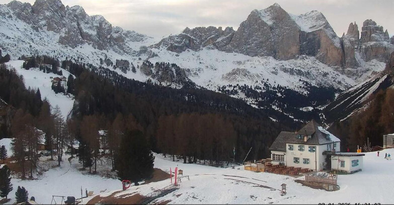 Webcam Vigo di Fassa-Pera-Ciampedìe - Vigo - Roda de Vael