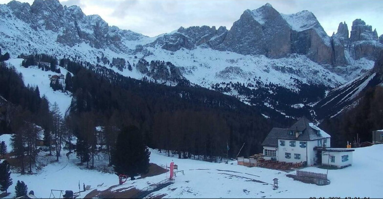 Webcam Vigo di Fassa-Pera-Ciampedìe - Vigo - Roda de Vael