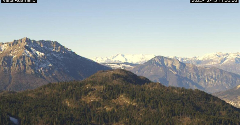 Webcam Lavarone - View on Ghiacciaio Adamello