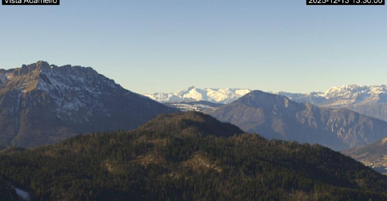 Webcam Lavarone - View on Ghiacciaio Adamello