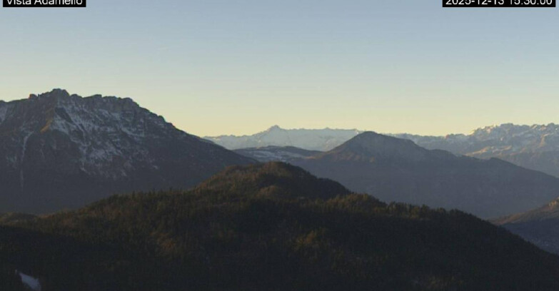 Webcam Lavarone - View on Ghiacciaio Adamello