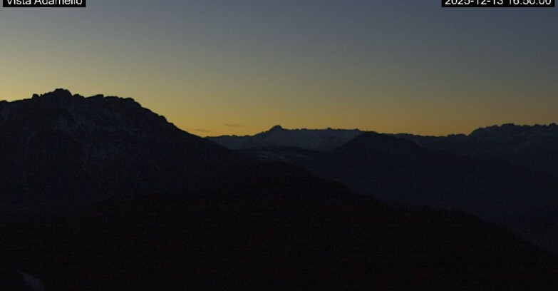 Webcam Lavarone - View on Ghiacciaio Adamello