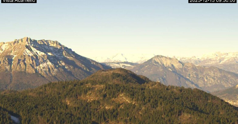 Webcam Lavarone - View on Ghiacciaio Adamello