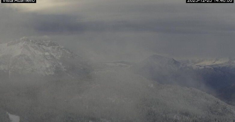 Webcam Lavarone Skigegiet - View on Ghiacciaio Adamello