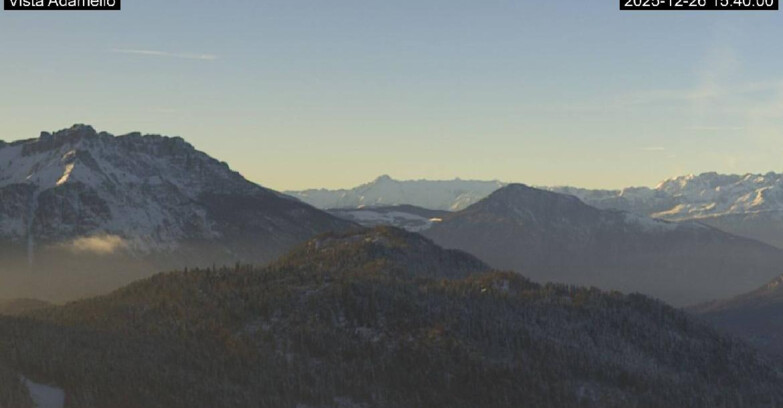 Webcam Lavarone - View on Ghiacciaio Adamello