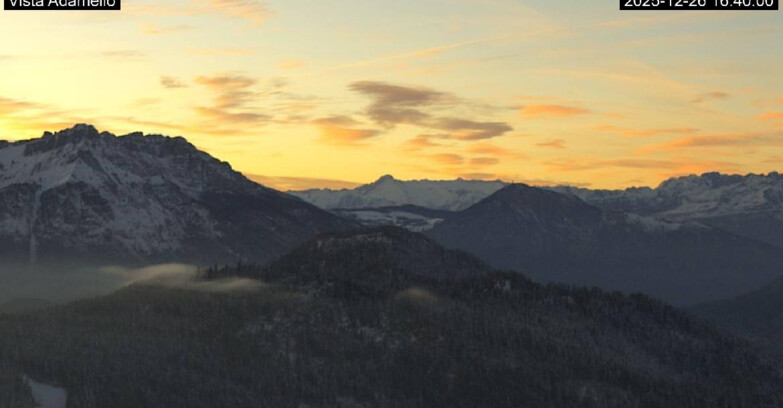 Webcam Lavarone - View on Ghiacciaio Adamello