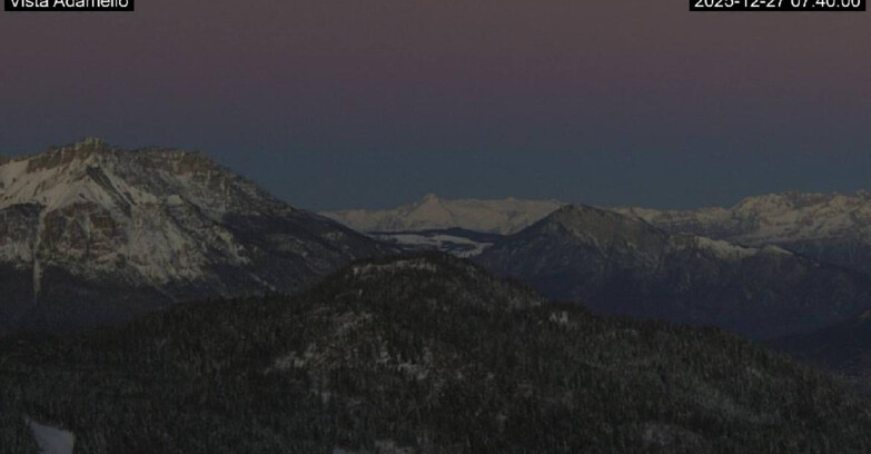 Webcam Lavarone - View on Ghiacciaio Adamello