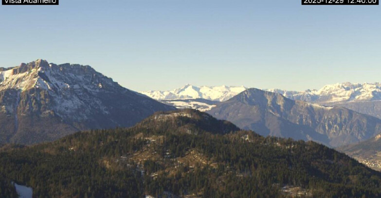 Webcam Лавароне  - View on Ghiacciaio Adamello