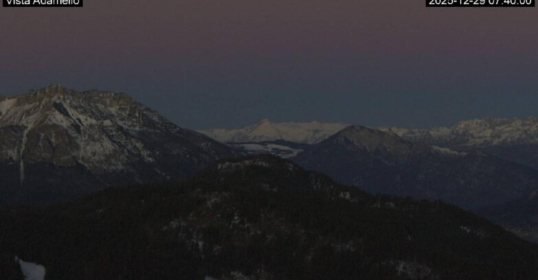 Webcam Лавароне  - View on Ghiacciaio Adamello