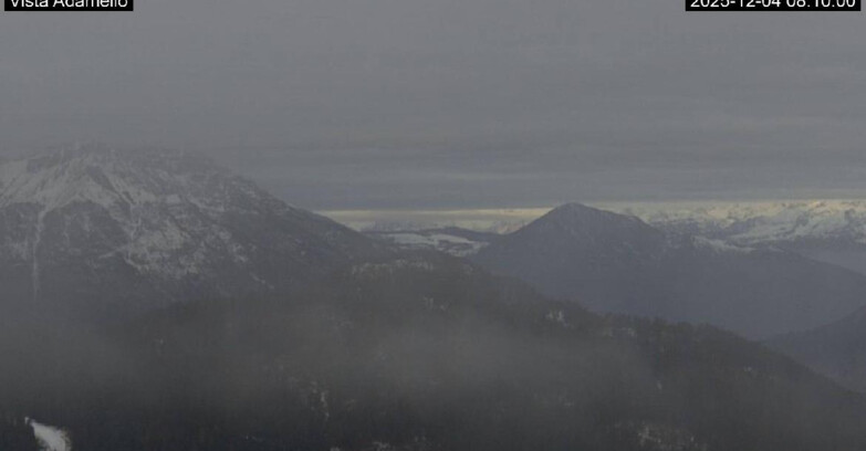 Webcam Lavarone Skigegiet - View on Ghiacciaio Adamello