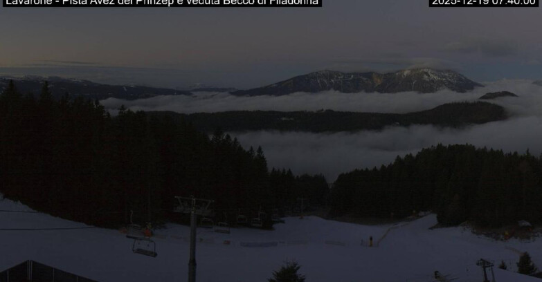 Webcam Ski area Lavarone - Pista Avez- seggiovia Lagh.