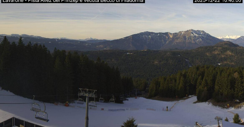 Webcam Ski area Lavarone - Pista Avez- seggiovia Lagh.