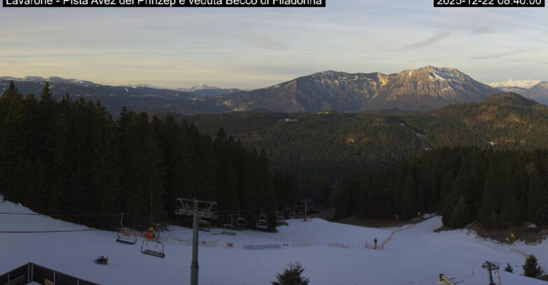 Webcam Ski area Lavarone - Pista Avez- seggiovia Lagh.