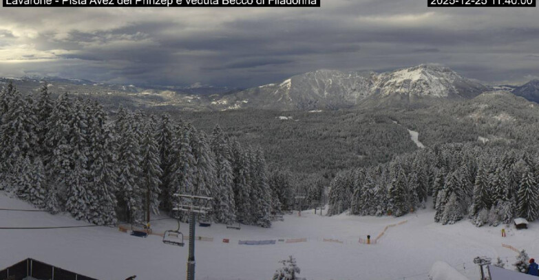 Webcam Ski Area Lavarone  - Pista Avez- seggiovia Lagh.