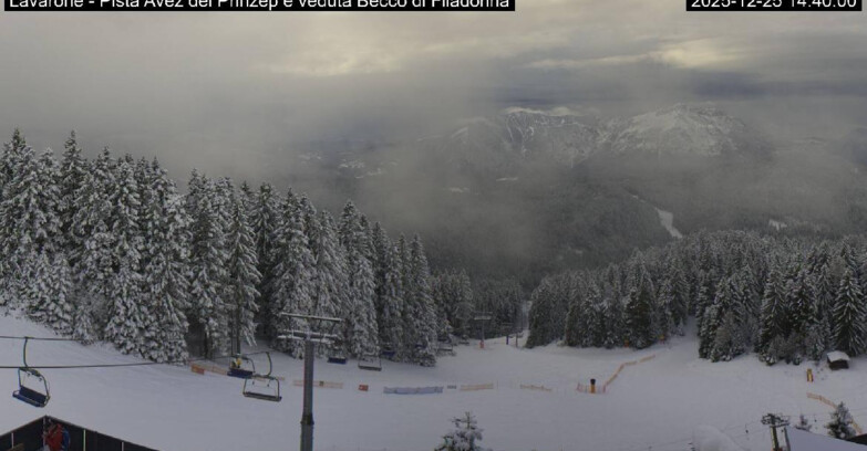 Webcam Ski Area Lavarone  - Pista Avez- seggiovia Lagh.
