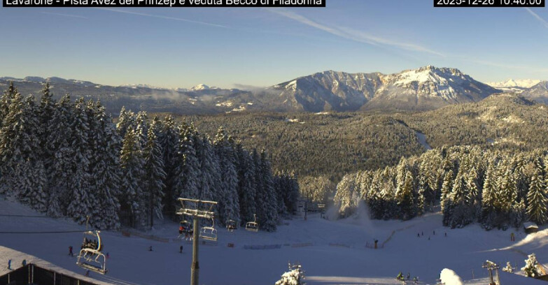 Webcam Lavarone Skigegiet - Pista Avez- seggiovia Lagh.