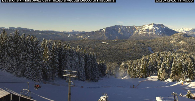 Webcam Lavarone Skigegiet - Pista Avez- seggiovia Lagh.