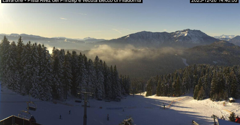Webcam Lavarone Skigegiet - Pista Avez- seggiovia Lagh.